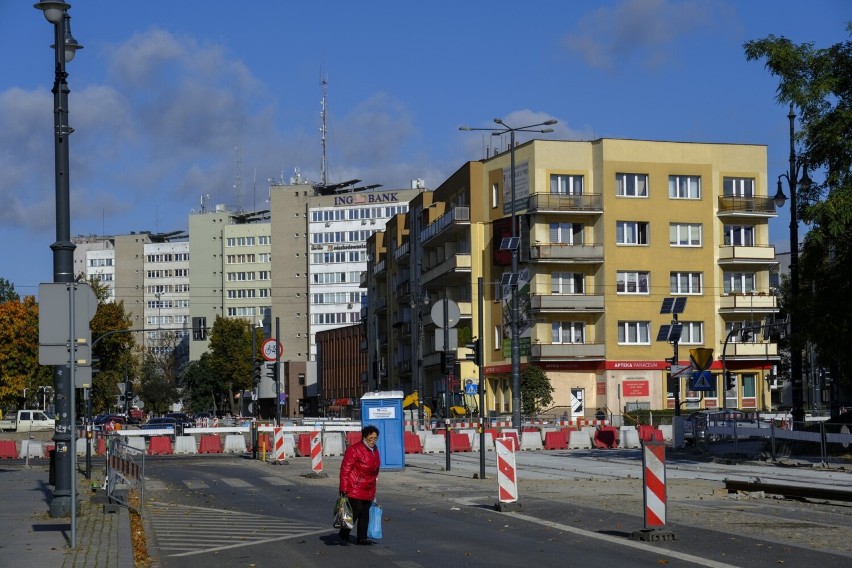 Kiedy tramwaje i autobusy powrócą do węzła przesiadkowego w al. Solidarności w Toruniu?