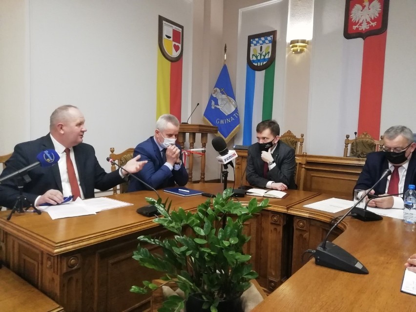Spotkanie przedstawicieli rządu: ministrowie Łukasz...