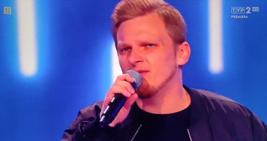 Rafał Talarczyk z Kadczy w "The Voice of Poland". Zaśpiewał przebój Toma Grennana i odwrócił jeden fotel WIDEO