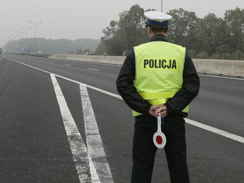 Policjanci zbadali trzeźwość wszystkich uczestników kolizji...