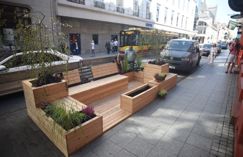 Tak dla porównania wygląda parklet w Łodzi