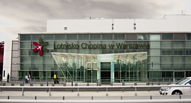 http://pl.wikipedia.org/w/index.php?title=Plik:Warsaw_Chopin_Airport_logo.jpg&filetimestamp=20110629095133