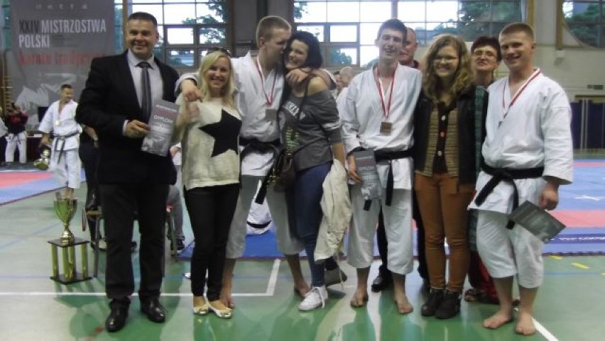 Pięć medali mistrzostw Polski w karate tradycyjnym zawodników ITK Włocławek [zdjęcia]