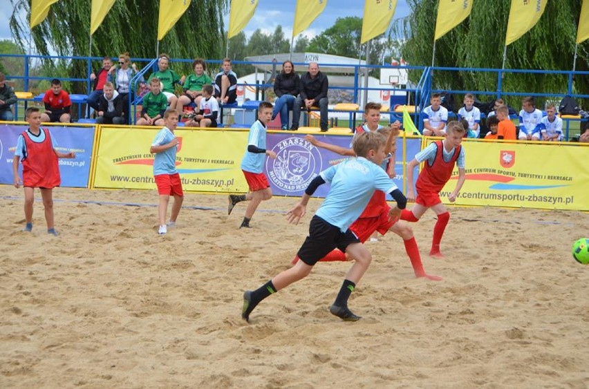 Komunikat z zakończonego 11. Turnieju piłki nożnej plażowej w Zbąszyniu