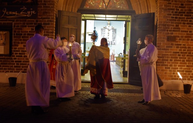 Z powodu koronawirusa obchody Święta Ogniowego ograniczyły się do mszy św. w kościele Filipa i Jakuba, po której nastąpiło błogosławieństwo miasta i mieszkańców