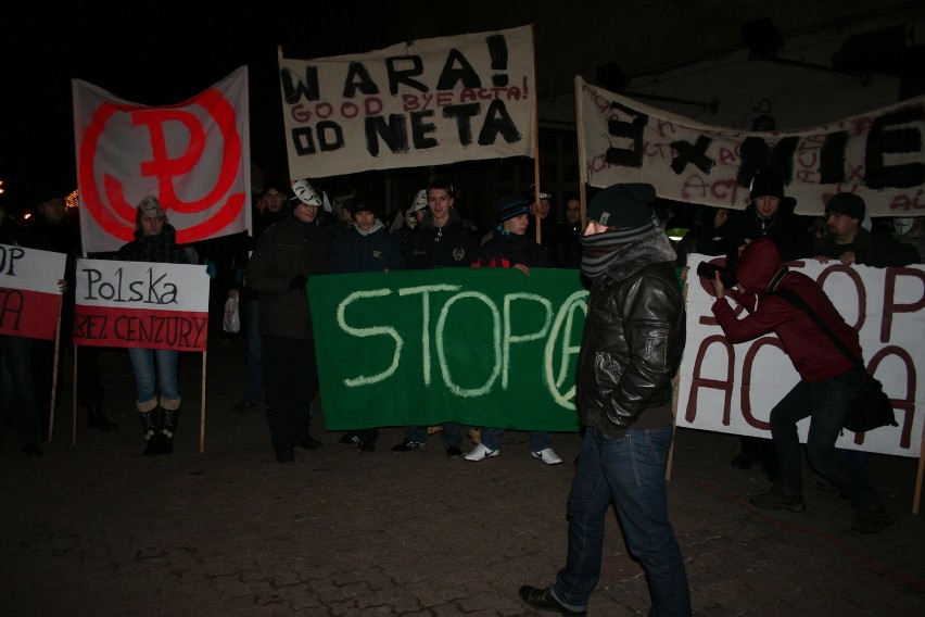 Czytaj o łódzkim proteście przeciw ACTA: Łodzianie przeciw...