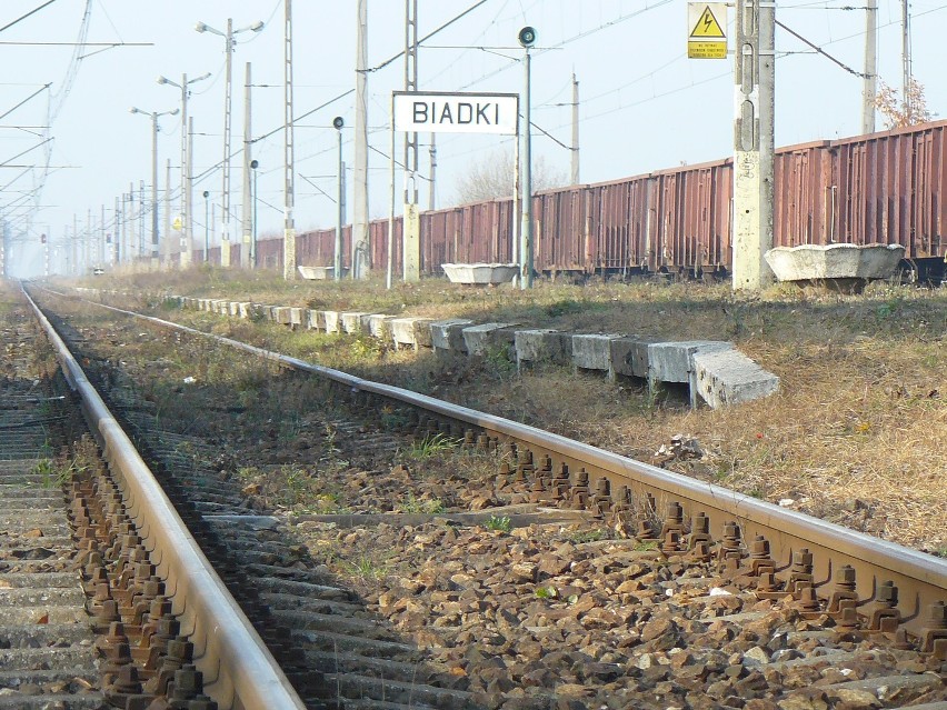 Stacja kolejowa Biadki