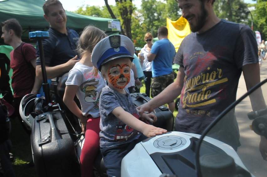 Kraków. Mieszkańcy świętowali z uśmiechem w parku Jordana