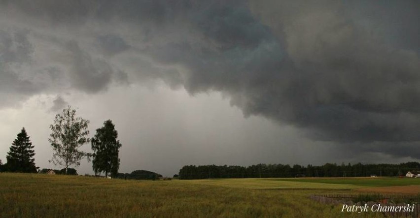 Nowa Wieś Kościerska podczas nawałnicy. Zobacz niesamowite zdjęcia łowcy burz