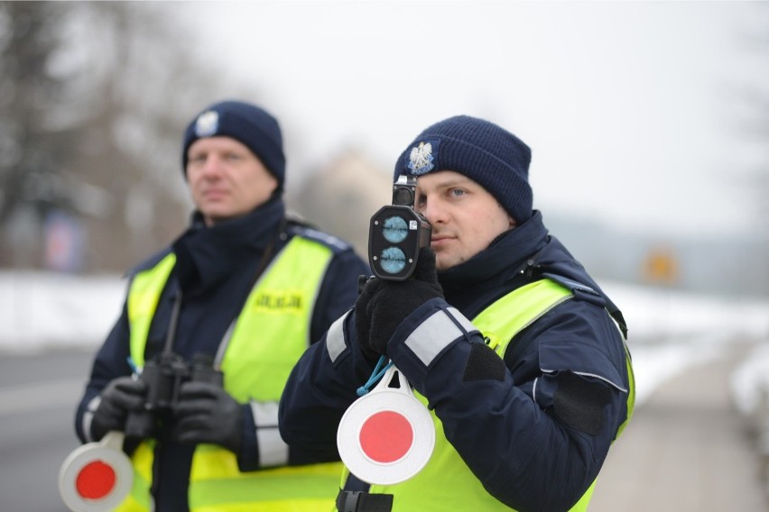 Pabianice. Policjanci sprawdzali kierowców. Stali m.in. w Dobroniu