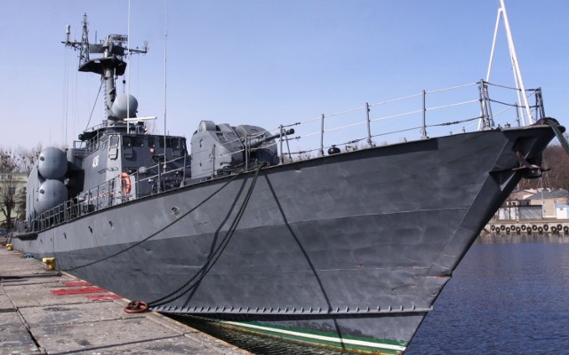 ORP Metalowiec w Gdyni. Metalowiec to okręt typu „Tarantul”, który został wyprodukowany w dalekim Rybińsku jeszcze w czasach ZSRR