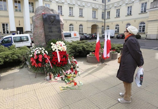 W Warszawie powstaną dwa pomniki smoleńskie. "Mają być bardzo okazałe"