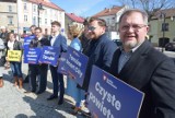 Wybory 2024 Tarnów. Kandydaci Koalicji Obywatelskiej na radnych w Tarnowie zaprezentowali się na Burku. Zdjęcia