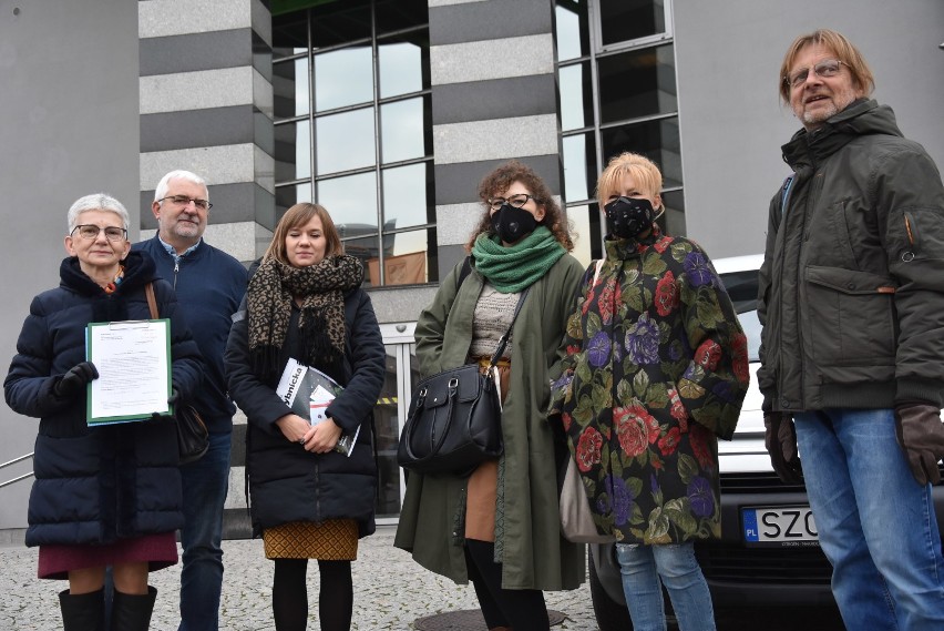 Czy uchwała antysmogowa województwa pomoże zwalczyć smog w Rybniku? Rybnicka Rada Kobiet złożyła petycję o wykonanie takiej ekspertyzy