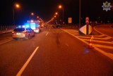 Wypadek na autostradzie A1 w Rusocinie. Zderzenie dwóch aut, dwie osoby ranne [ZDJĘCIA]