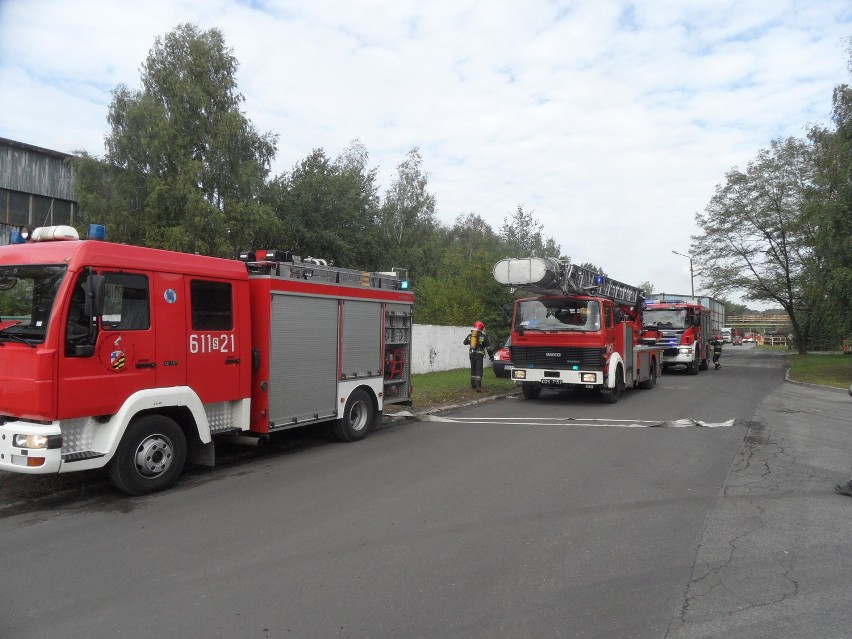Ćwiczenia straży pożarnej w Sosnowcu. 17 zastępów gasiło pożar na terenie huty [ZDJĘCIA]