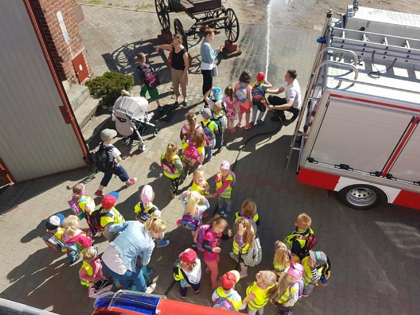 Niepubliczna Szkoła Podstawowa w Strzyżewie. Przedszkolaki w OSP Zbąszyń