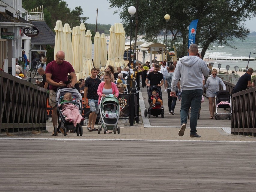 Czwartkowe popołudnie na plaży w Mielnie