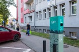 W Bydgoszczy oddano do użytku blisko 30 stacji ładowania samochodów elektrycznych. Kierowcy przesiądą się na elektryki?