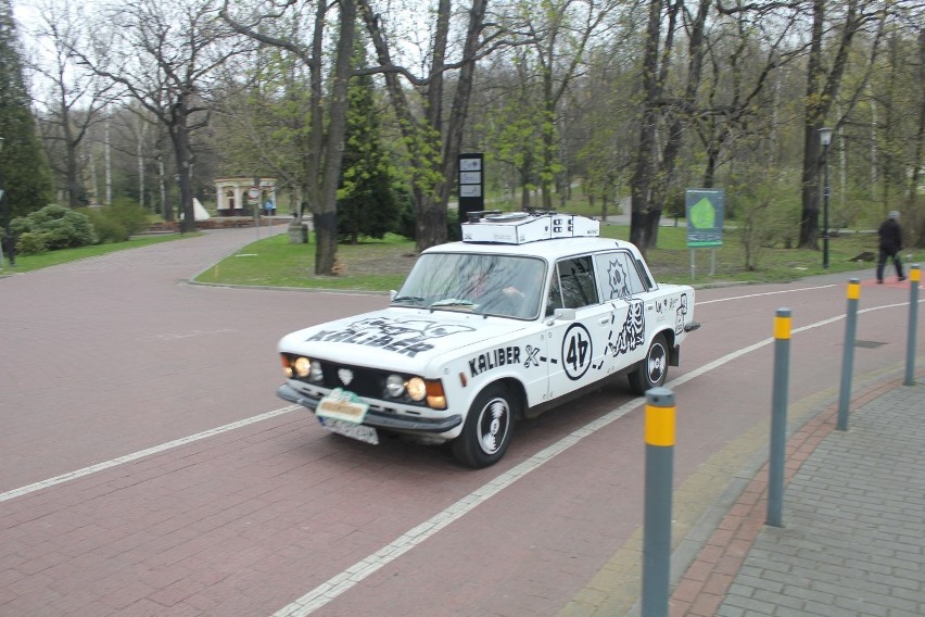 Wiosenny Rajd Zabytkowych Pojazdów 2015 [ZDJĘCIA]. Stare samochody w Katowicach, Zabrzu...