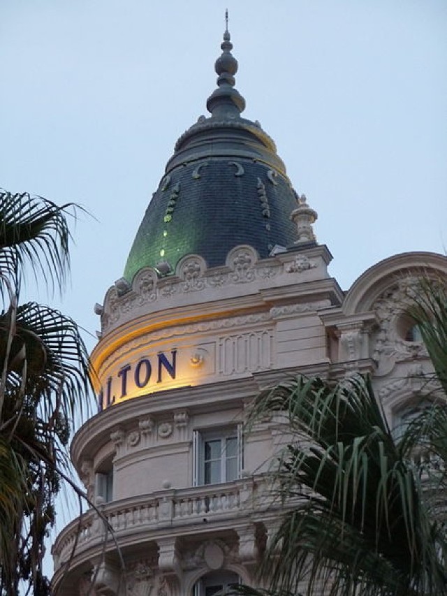 Hotel Carlton w Cannes, gdzie doszło do kradzieży