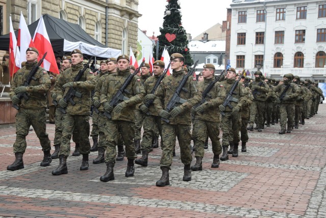 Dzisiaj na bielskim placu Ratuszowym odbyła się przysięga żołnierzy 13. Śląskiej Brygady WOT.