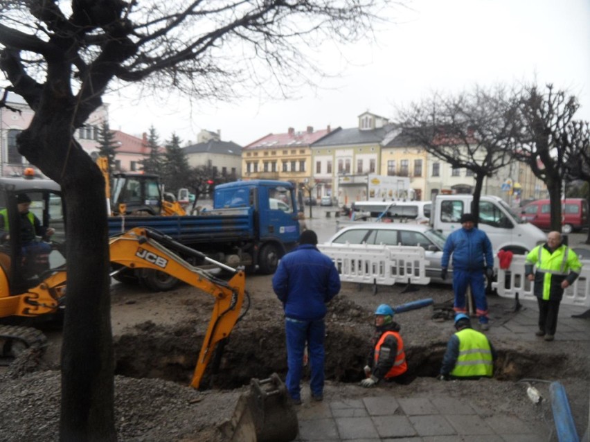 Przebudowa rynek Żywiec. Co się dzieje na budowie? [ZDJĘCIA]