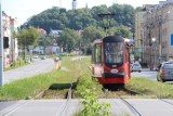 W Dąbrowie Górniczej hałasują tramwaje, a mieszkańcy się denerwują. Kiedy będzie remont?