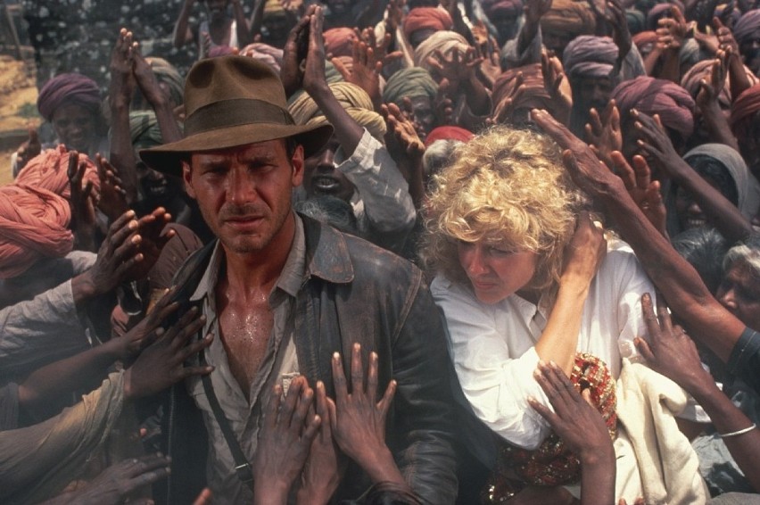 "Indiana Jones i Świątynia Zagłady"

Lata 30. XX. Archeolog...
