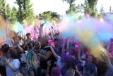 Festiwal kolorów - Dzień Kolorów w Gnieźnie! Zobaczcie jak wszyscy obsypywali się kolorowymi proszkami! [FOTO, FILM]