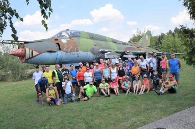 70-osobowa grupa rowerzystów uczestniczyła w wycieczce wokół jeziora Gopło. Zorganizowała ją Kruszwicka Grupa Rowerowa