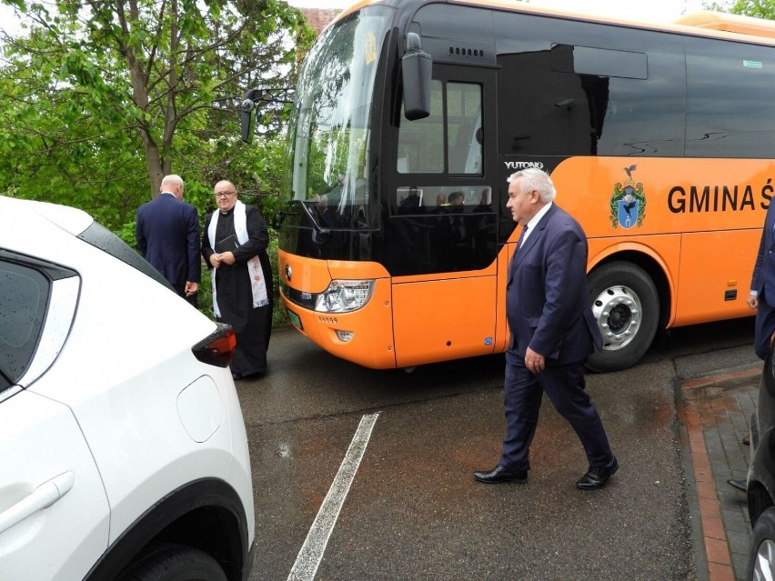 Śniadowo. Pierwszy autobus na prąd w województwie podlaskim przeznaczony do dowozu dzieci do szkół (zdjęcia)