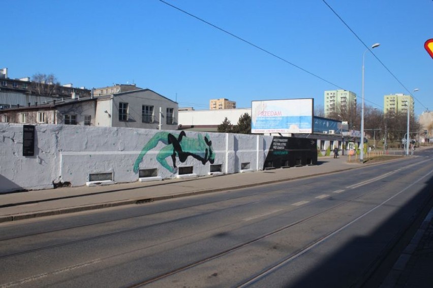 Mural z okazji Festiwalu Sztuk Przyjemnych i Nieprzyjemnych powstał przy ul. Kilińskiego.