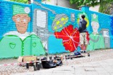 Gdańsk: Graffiti na murach Gdańskiego Uniwersytetu Medycznego promują przeszczepy (ZDJĘCIA)