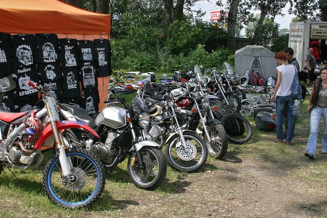 Moto Weteran Bazar szczególnie chętnie odwiedzają wielbiciele motocykli
