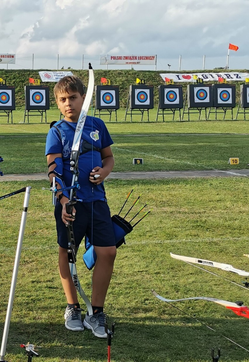 9-letni Filip Grabek z Jasła trenuje łucznictwo. Ma sporo sukcesów, niedawno został wicemistrzem Polski [ZDJĘCIA]