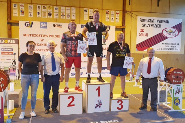Mirosław Synakiewicz został mistrzem Polski wśród weteranów, w kategorii wagowej do 93 kg