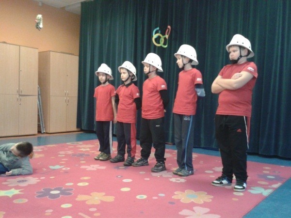 OSP Gosławice pokazało przedszkolakom jak ratować życie