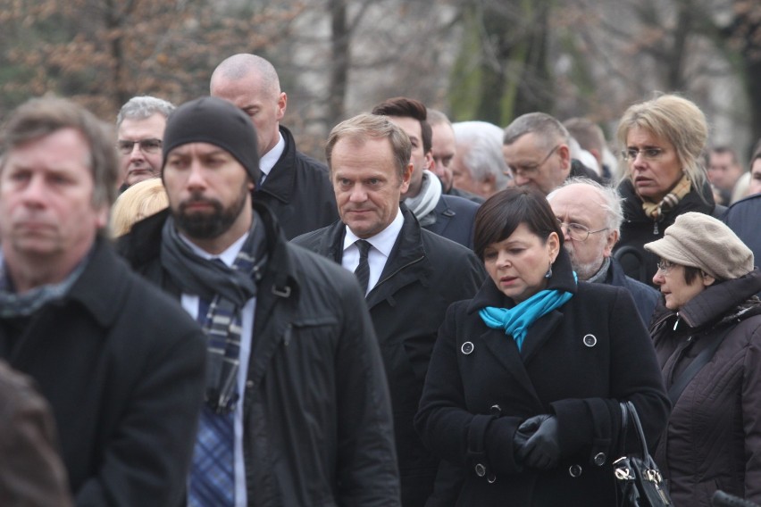 Pogrzeb Tomasza Tomczykiewicza. W Pszczynie żegnają posła m.in. Ewa Kopacz i Donald Tusk [ZDJĘCIA]