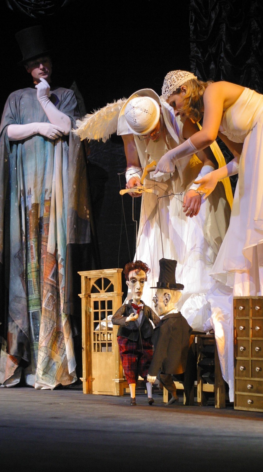"Mr Scrooge" w Opolskim Teatrze Lalki i Aktora.