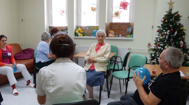 Po leczeniu szpitalnym starsi pacjenci często wymagają dodatkowej opieki. Oferuje ją Bydgoski Dzienny Dom Opieki Medycznej w szpitalu MSW w Bydgoszczy
