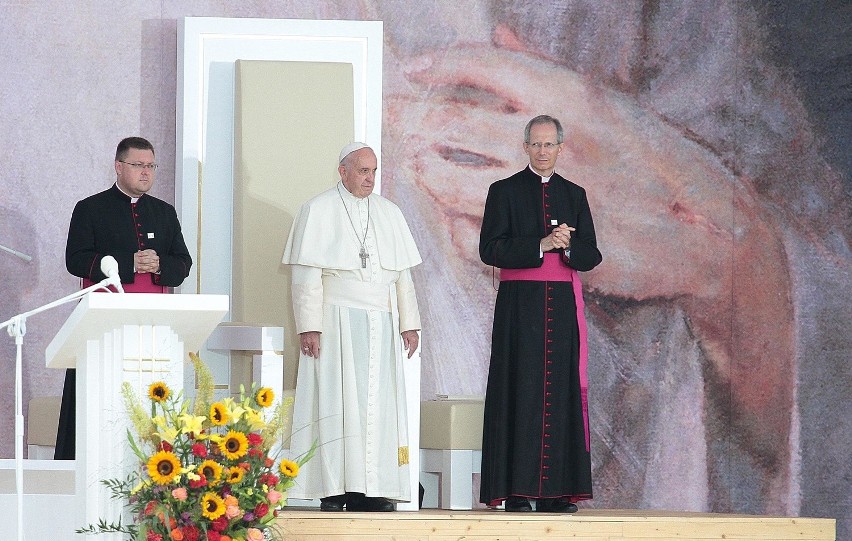 ŚDM 2016. Powitanie Papieża na Błoniach [ZDJĘCIA]