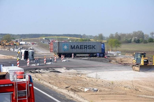 Poważnie poszkodowany w wypadku na obwodnicy Bartłomiej potrzebuje krwi.