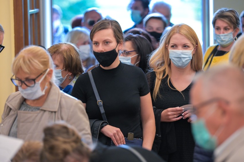 Michał Bajor w teatrze w Grudziądzu śpiewał przeboje włoskie...