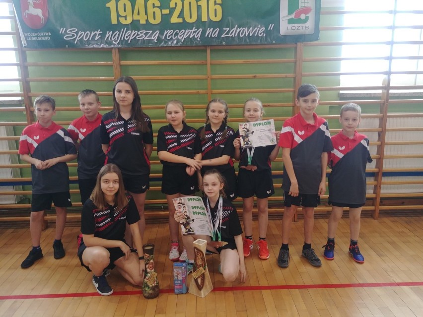 Zawodnicy SKTS "Dwójka" Kraśnik zdobyli pięć medali w Mistrzostwach Województwa w tenisie stołowym (ZDJĘCIA)