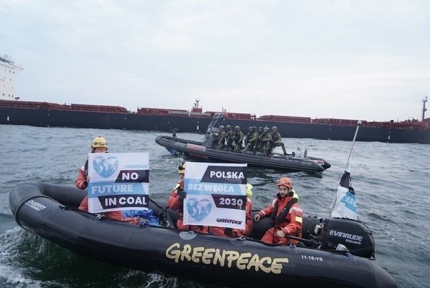 Protest Greenpeace w Porcie Gdańsk. Aktywiści staną przed sądem. Chodzi o wydarzenia z września 2019 roku