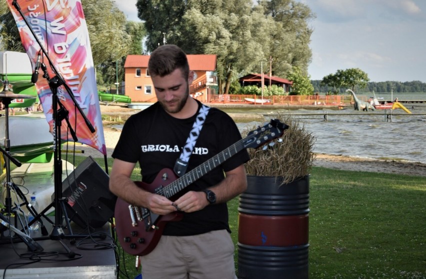 Zbąszyń: Koncert z jeziorem w tle - Zespół Triola Band -...