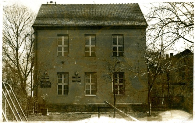 Dawniej budynek przedszkola nazywano Organistówki- prowadziły go siostry Felicjanki.