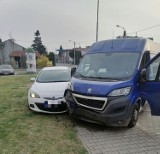 Nietrzeźwy kierowca zdewastował pojazd na parkingu