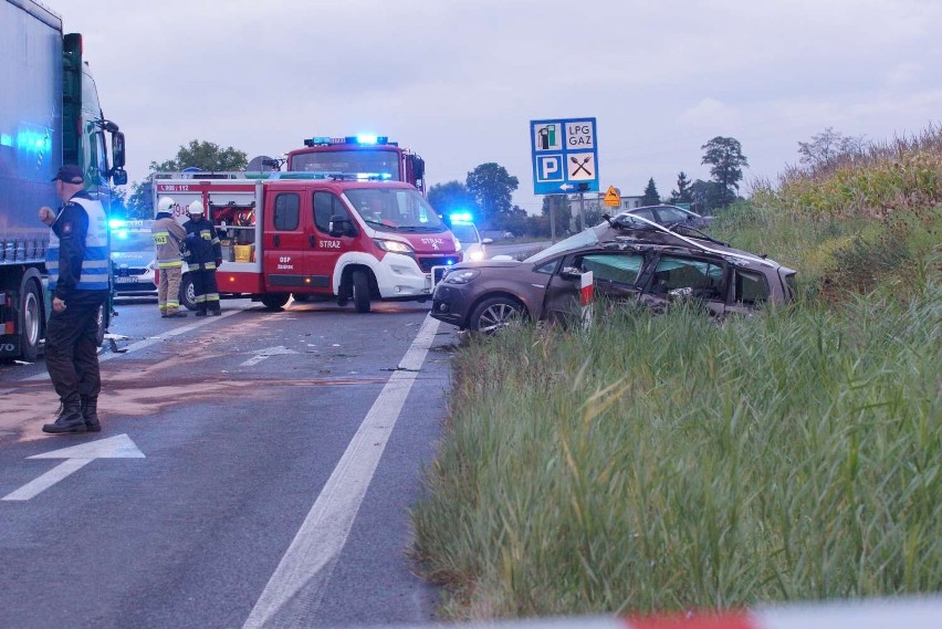 Wypadek w Stawiszynie na drodze krajowej nr 25